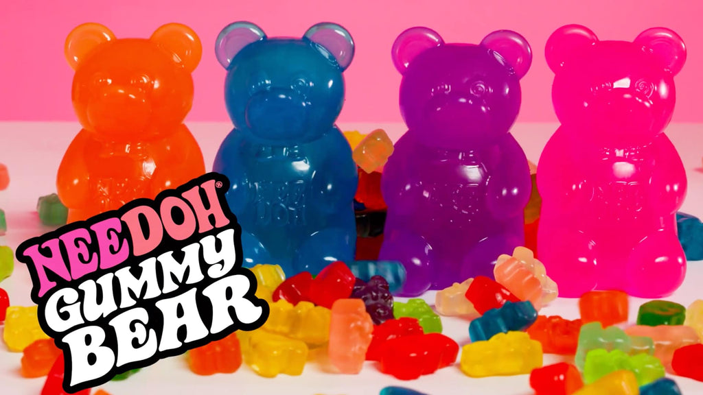 Purrfectly Squishy NeeDoh Gummy Bear | Edition Canyon Forest - Collectible Shaggy Monster Squishable Toy Detail